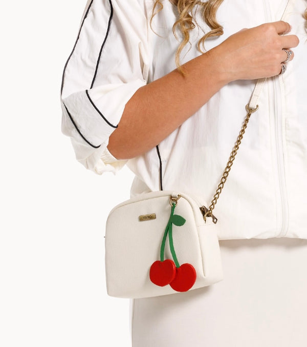 Cartera Cherry